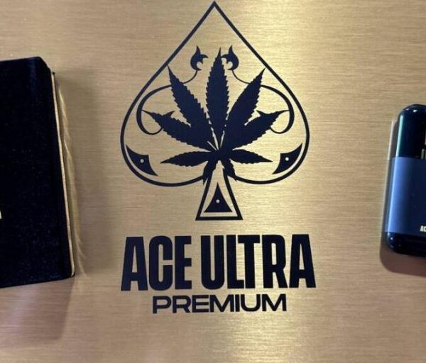Ace Ultra Premium 4G Disposable