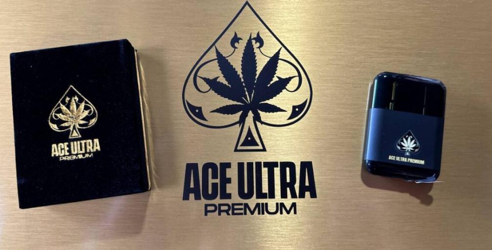 Ace Ultra Premium 4G Disposable